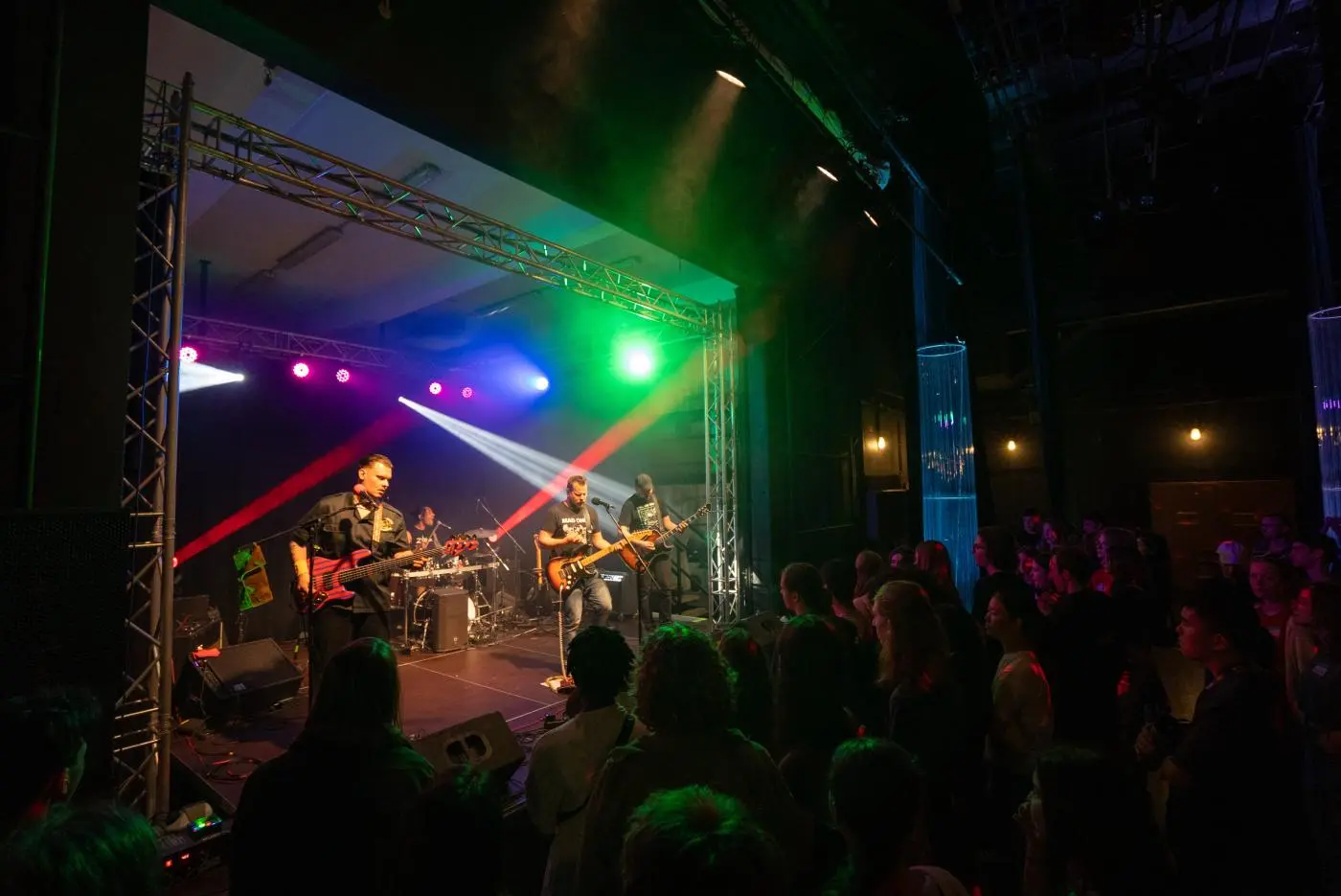 d893d898-7d6b-4040-b475-90b861f8fd32