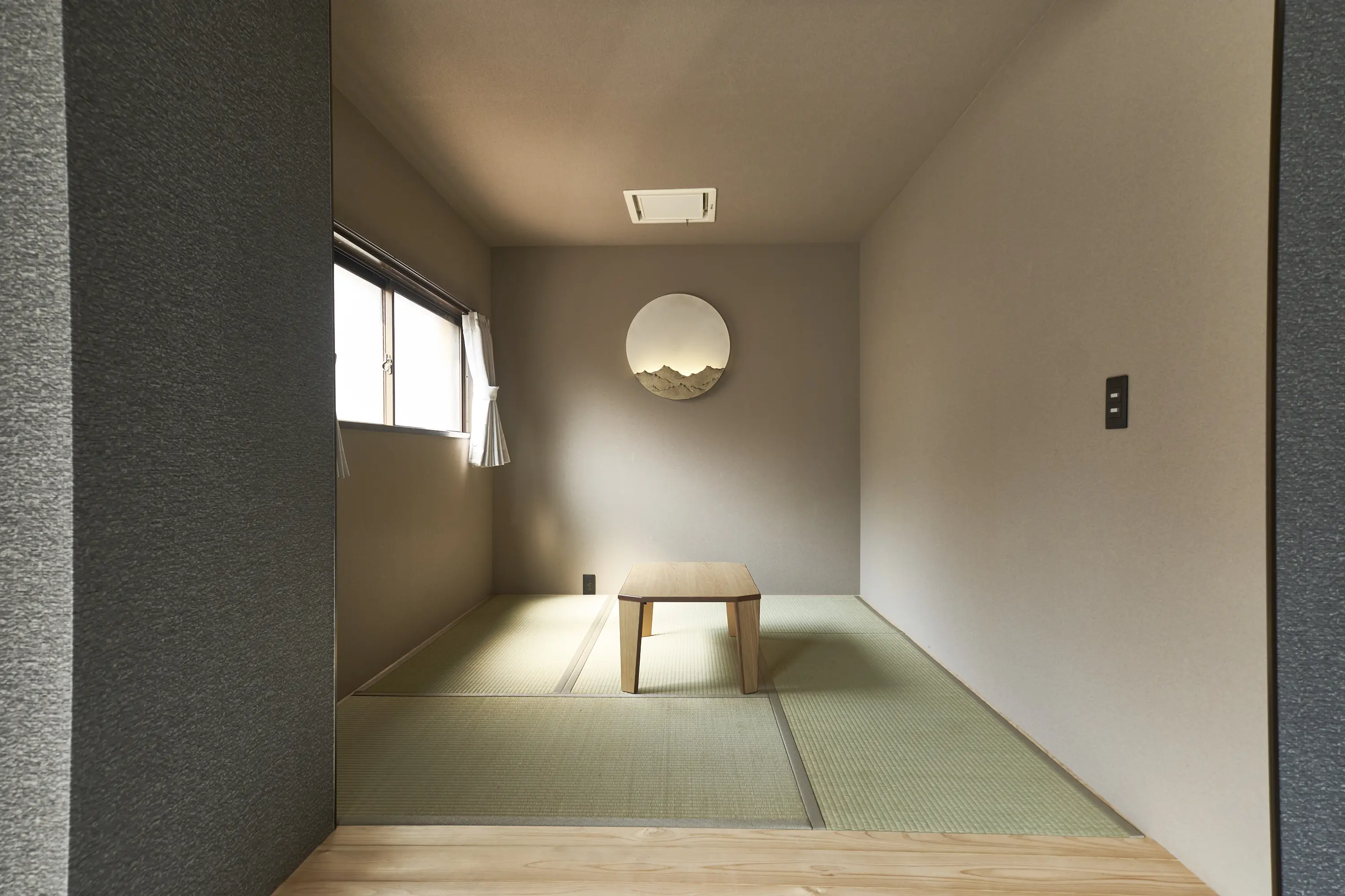 tatami area (extra bed available)